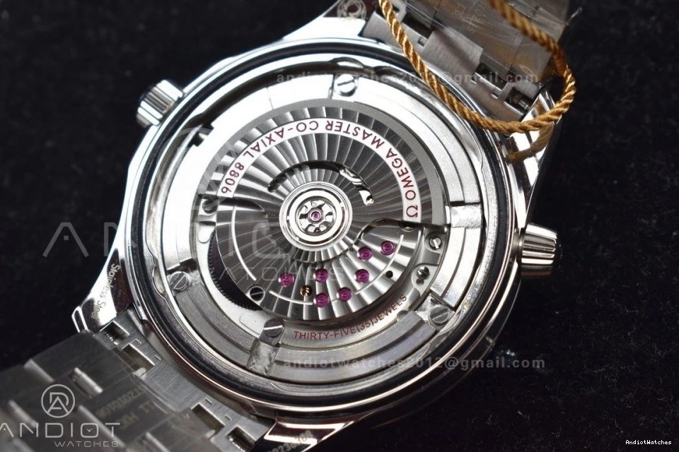 On ModernLook 1:1 300M Black Diver Dial Bracelet A Edition Ceramic SS 1082 Seamaster VSF Black Best 0311